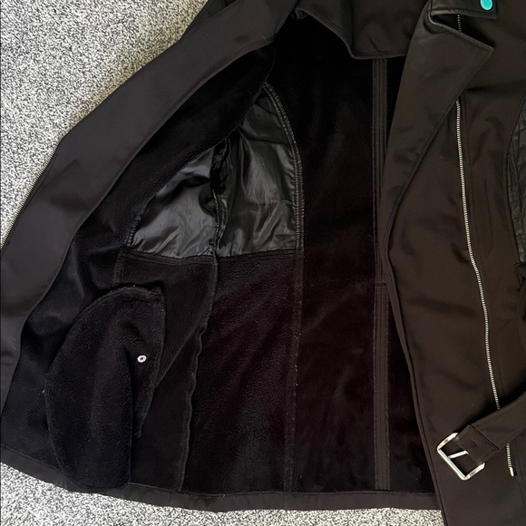 Michael Kors Black Belted Jacket with Quilted Sleeves - Picture 4 of 5